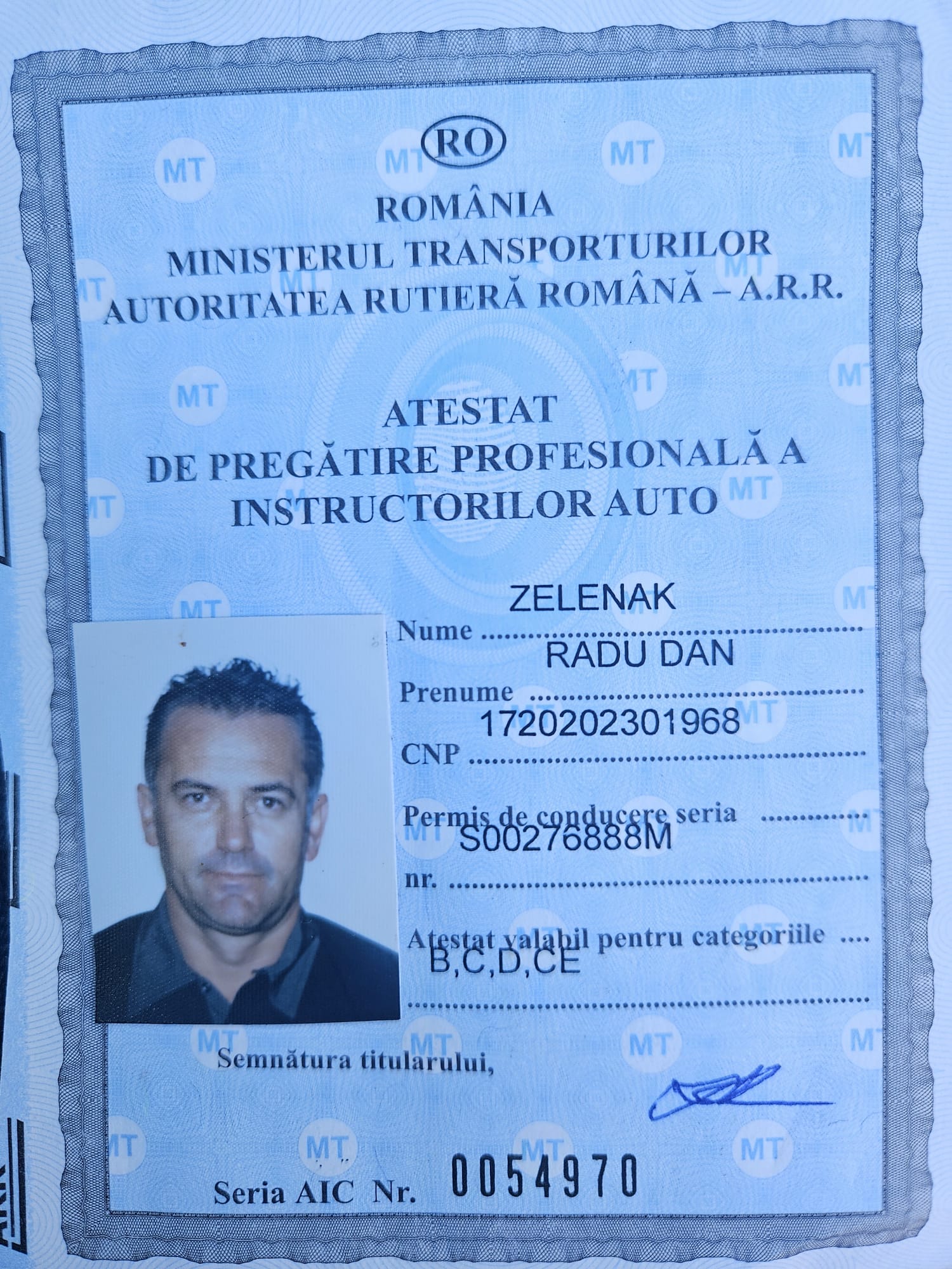 Atestat de pregătire profesională a instructorilor auto emis de A.R.R. pentru instructorul Auto Zel